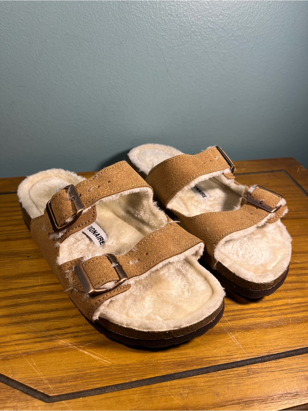 Cushionaire Sandals Womens 6.5M Shearling Dual Buckle Strap Slide Brown Leather